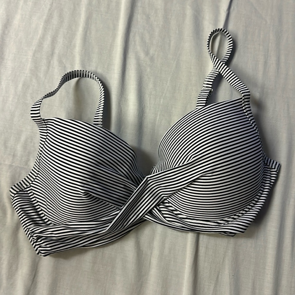Striped Black & White Twist-Front Bikini Top